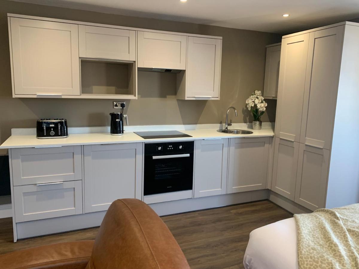 Willshaw Suites For Families Over 25 Only Blackpool Exterior photo