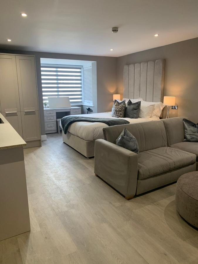Willshaw Suites For Families Over 25 Only Blackpool Exterior photo