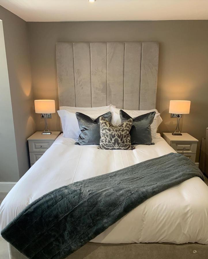 Willshaw Suites For Families Over 25 Only Blackpool Exterior photo