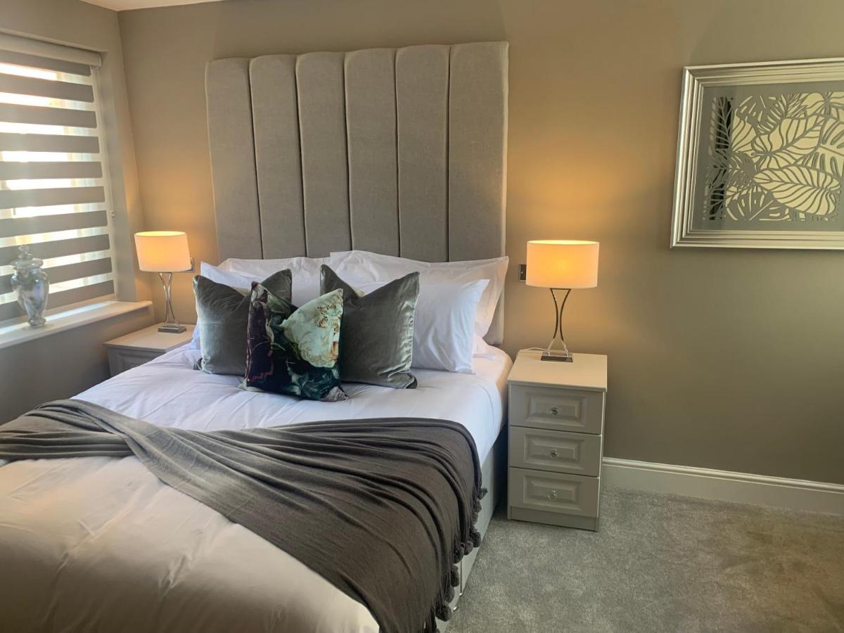 Willshaw Suites For Families Over 25 Only Blackpool Exterior photo